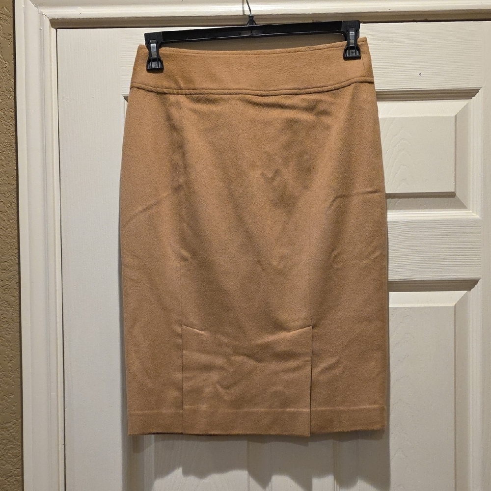 Ralph Lauren Black Label Tan Pencil Skirt with Buckle Details - Picture 4 of 4